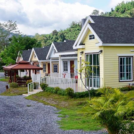 Evie Mae Resort Ban Cha-om Buitenkant foto