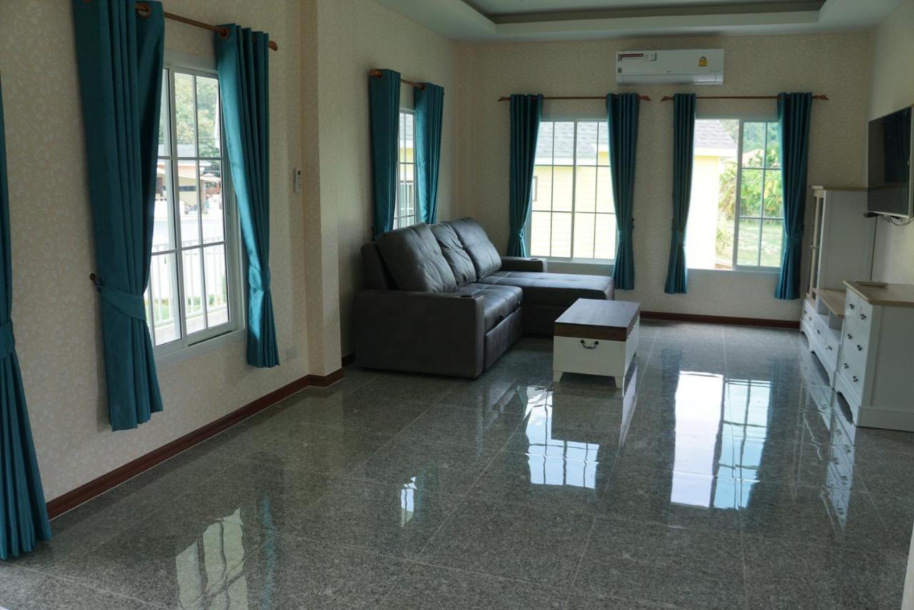 Evie Mae Resort Ban Cha-om Buitenkant foto